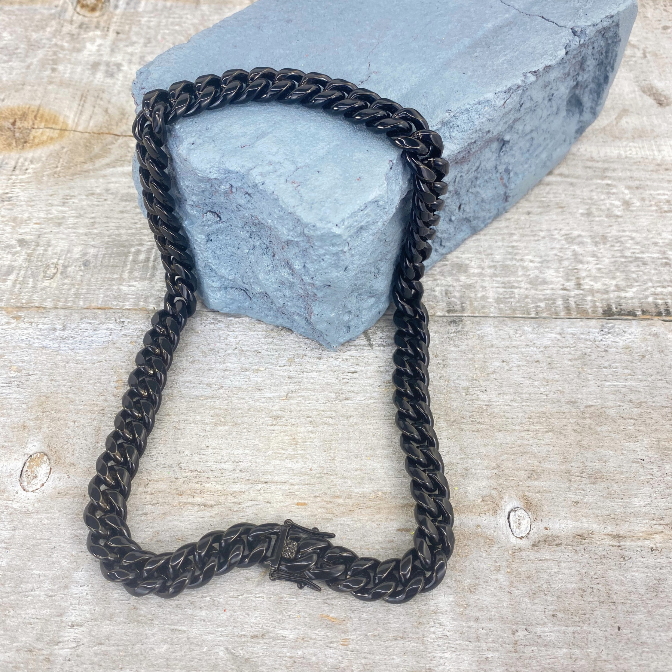 DARK MATTER CHAIN