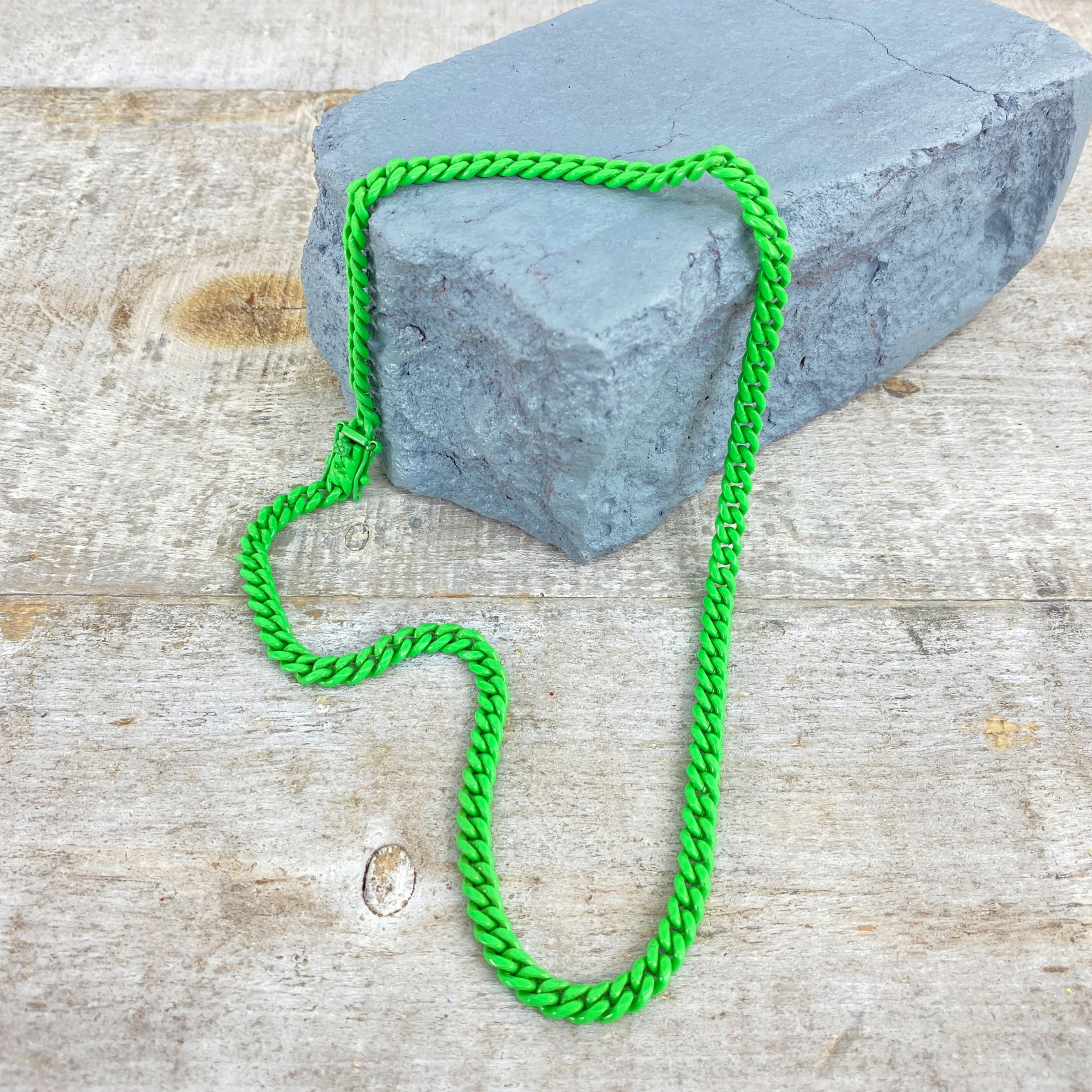 The Guava Neon Green Cuban Link Chain - Caramelo Chains
