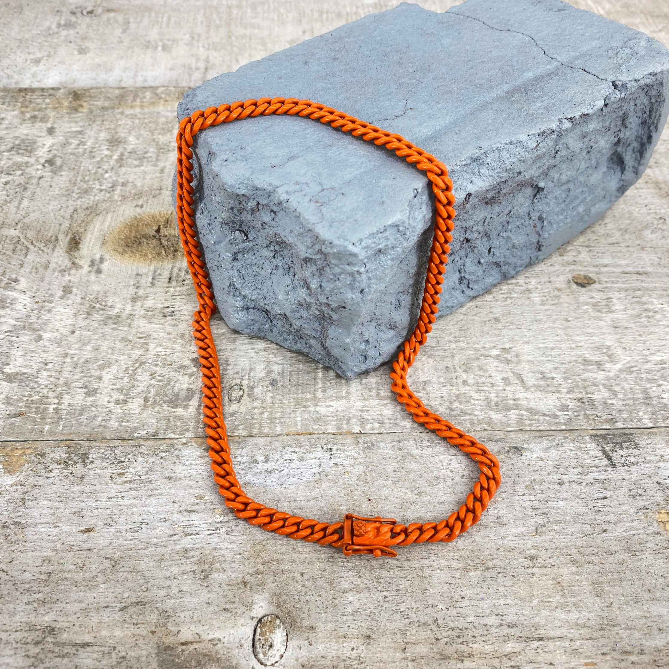 MONARCH CHAIN
