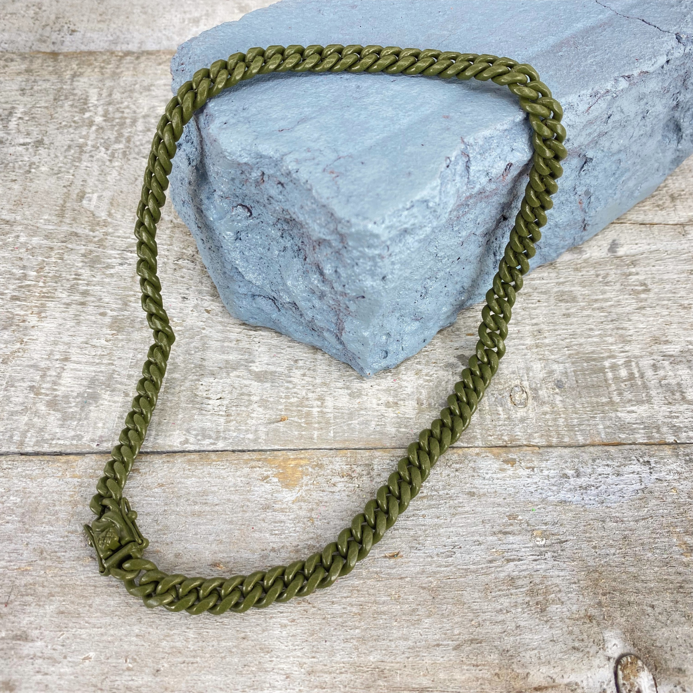 TACTICAL CHAIN